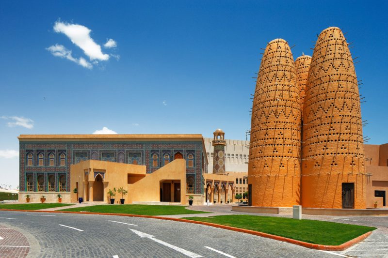 Làng văn hóa cổ đại Katara một trong những địa điểm du lịch nổi tiếng của Qatar