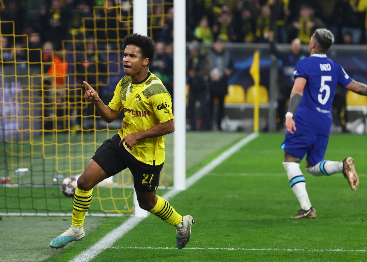 Bàn thắng của Karim Adeyemi giúp Dortmund đánh bại Chelsea