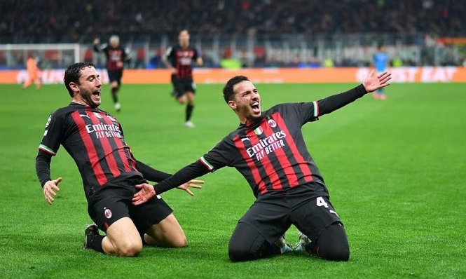 Bennacer ghi bàn thắng duy nhất giúp AC Milan đánh bại Napoli